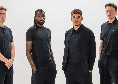 L'aquila di Armani diventa azzurra, che stile straordinario! Tifosi impazziti per la nuova collezione EA7-SSC Napoli
