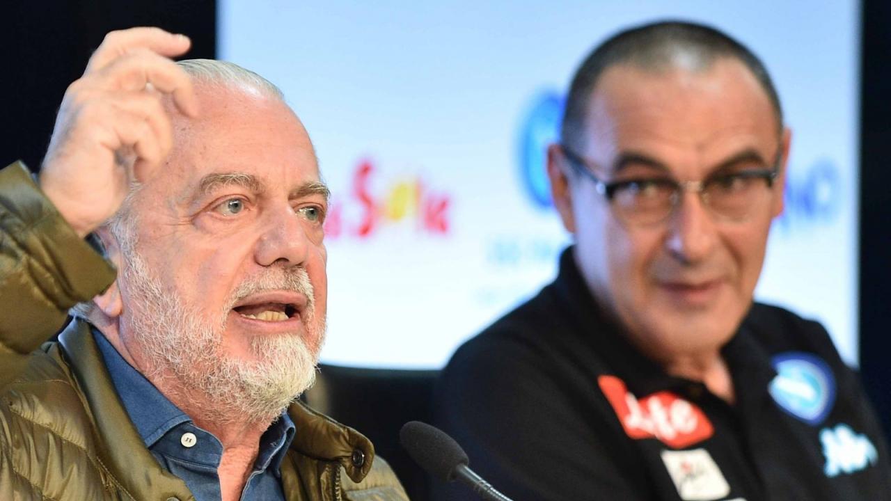 Pedull&agrave;: "Allegri pu&ograve; restare al Milan, De Laurentiis ha fretta e aspetta la risposta di Sarri: vuole un grande Napoli"