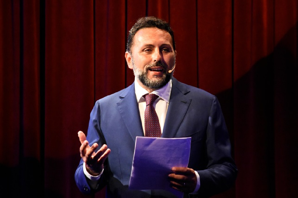 Gifuni: "Questo Napoli è da medio-alta classifica, non è più una grande squadra"