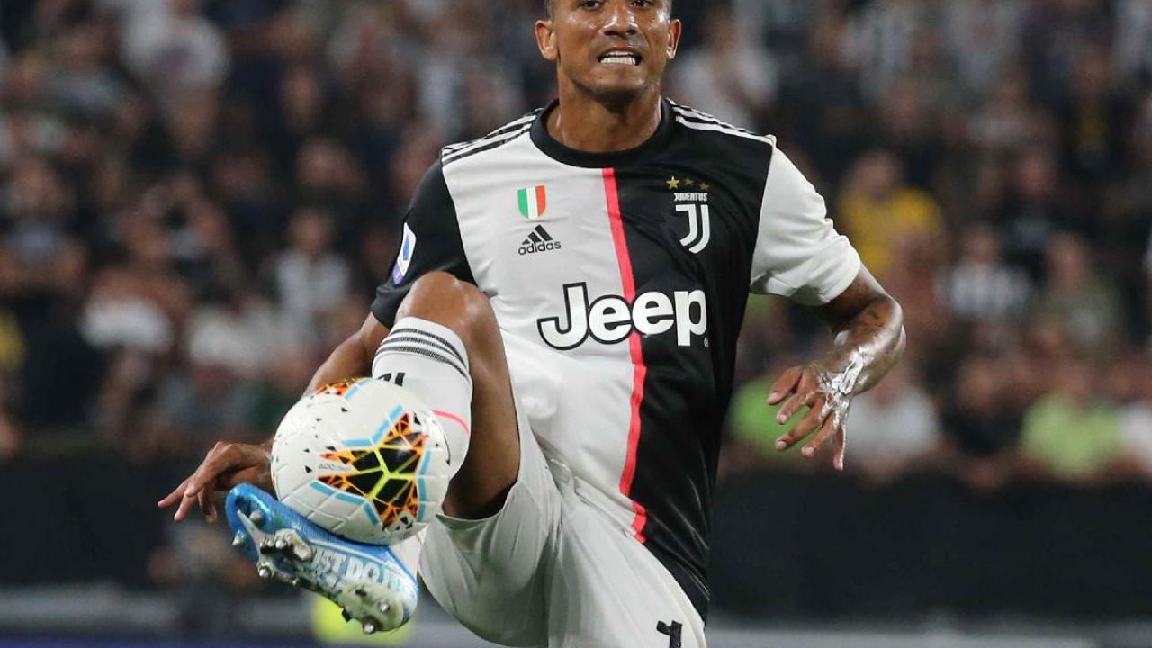 L'ex Juventus Douglas Costa: "Ho superato un trauma, ma &egrave; stato complicato: ho deluso me stesso e i bambini che mi guardavano"