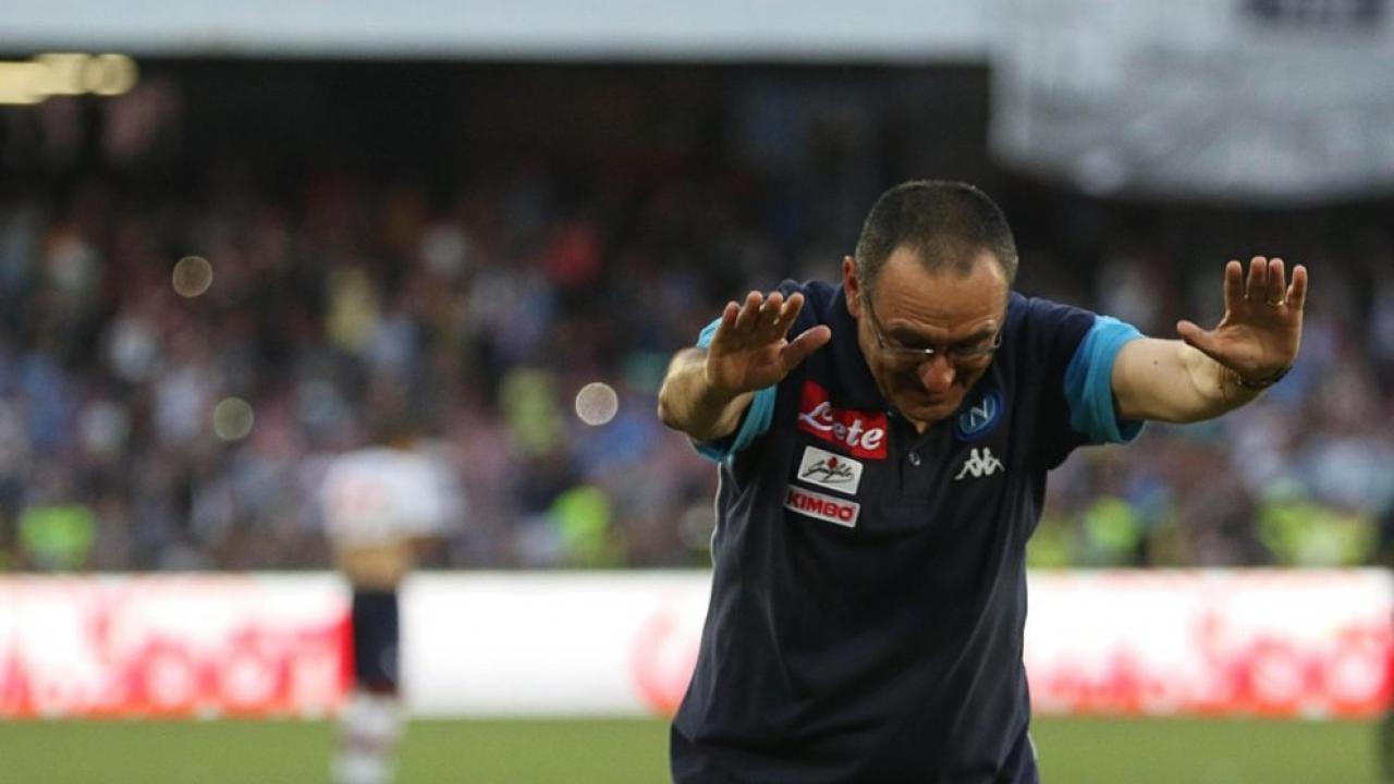 Fabrizio Romano: "Sarri tornerebbe al 100% a Napoli! Ha una tentazione per il prossimo anno"