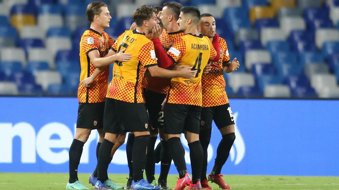 Il Benevento torna in Serie B l: i complimenti della SSC Napoli