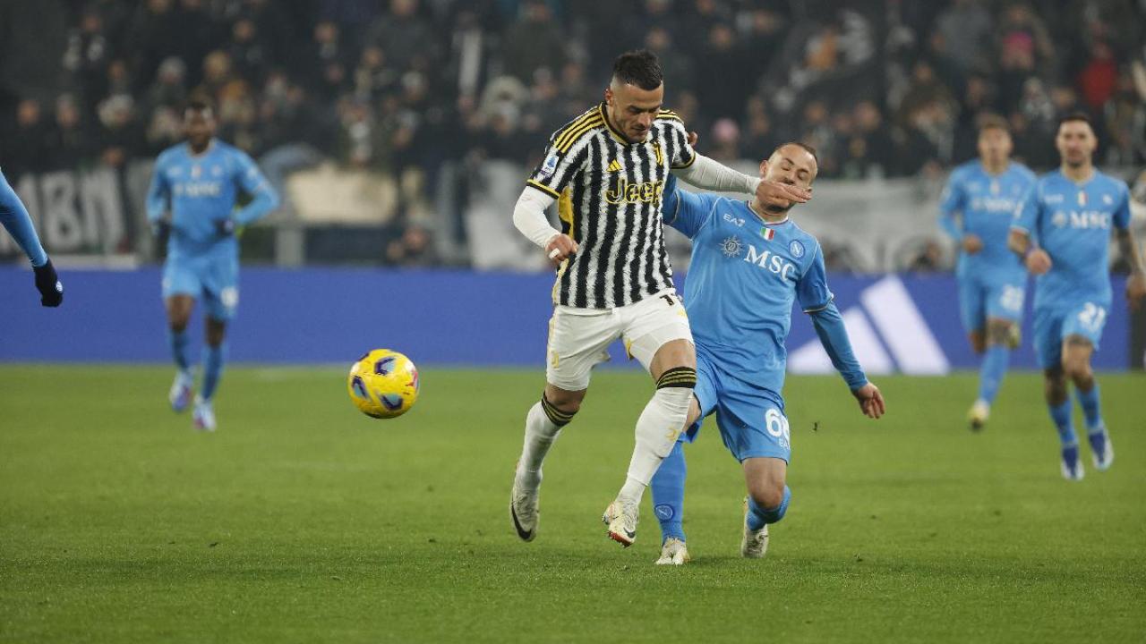 Ipotesi Kostic-Napoli, spunta la posizione del club azzurro per l'esterno della Juventus | ESCLUSIVA