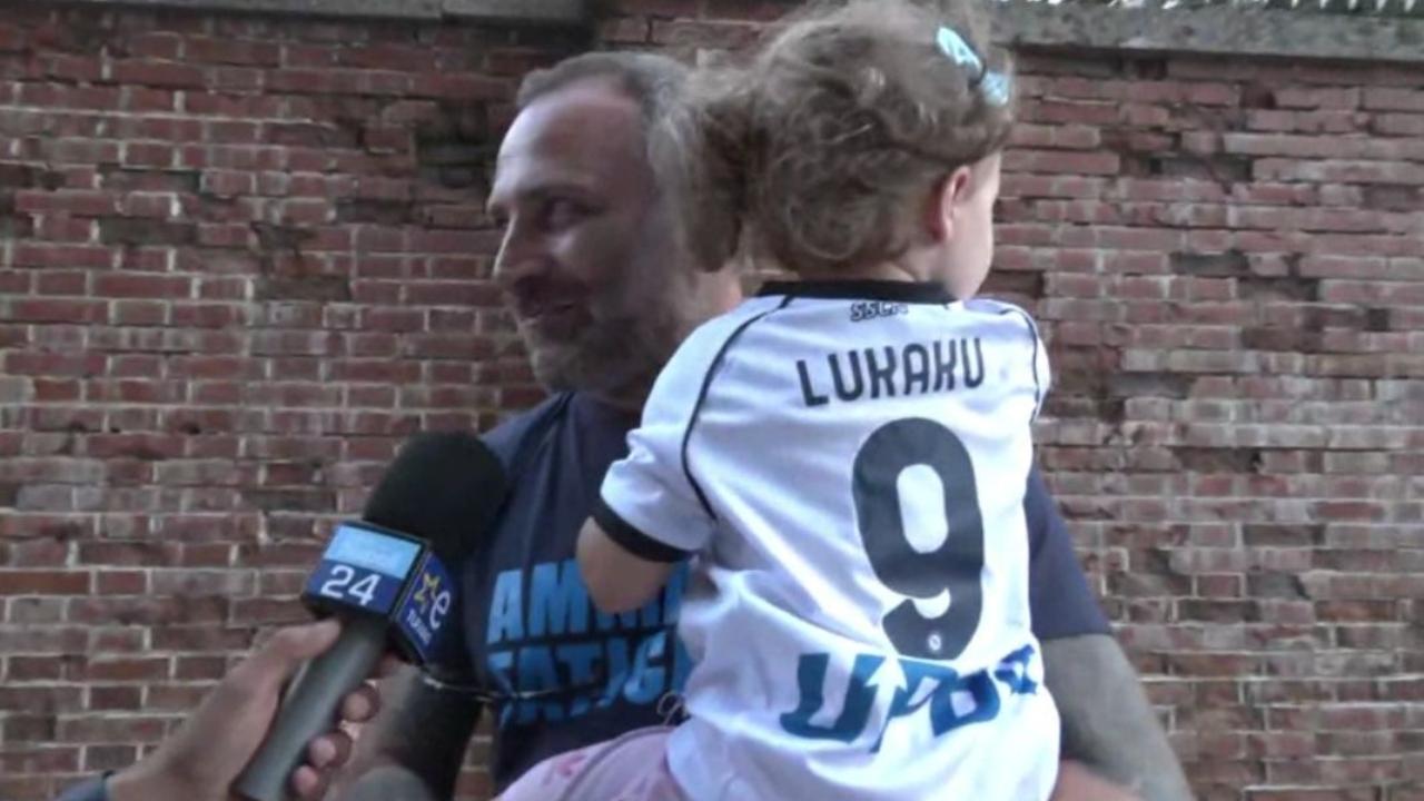 Napoli, in ritiro spunta già la maglia numero 9 di Lukaku! | VIDEO CN24