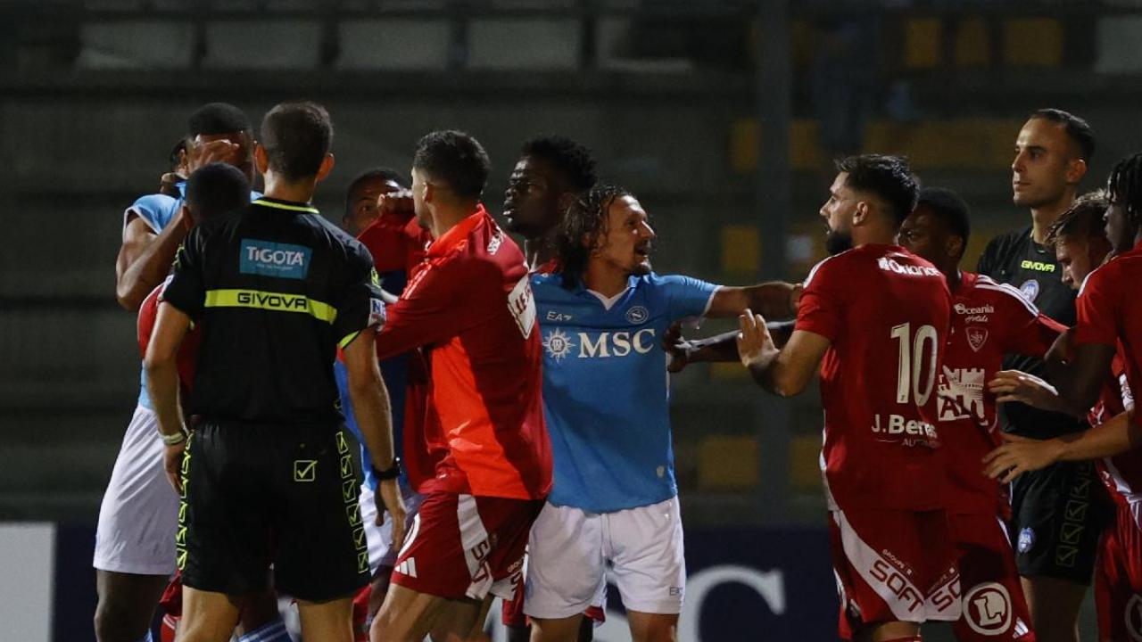 La giocata spaziale di Raspadori e la tentata rissa nel finale: le emozioni di Napoli-Brest 1-0 | FOTOGALLERY CN24