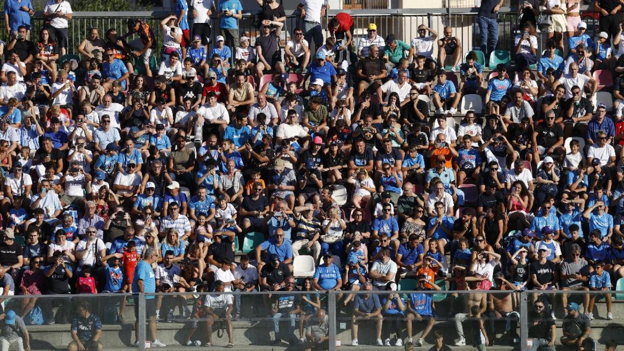 Ritiro Napoli: 100mila tifosi azzurri a Castel di Sangro