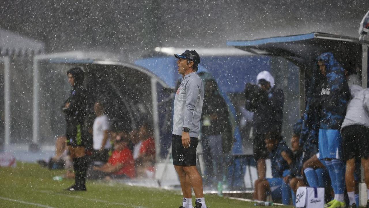 Il Napoli affonda sotto l'acqua, piove sul bagnato col ko di Mazzocchi: le emozioni di Napoli-Girona 0-2 | FOTOGALLERY