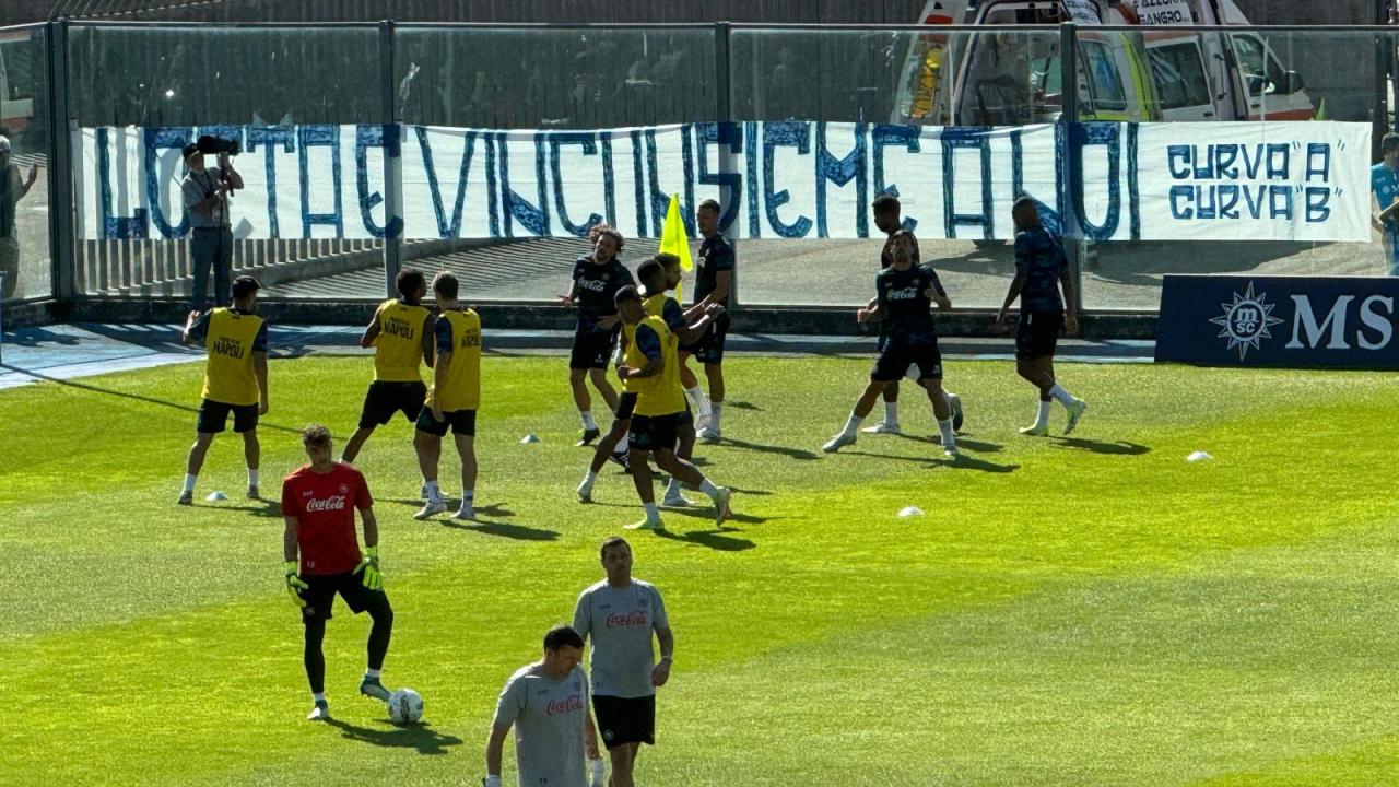 Napoli-Casertana a Castel di Sangro, spunta uno striscione congiunto degli Ultras | FOTO