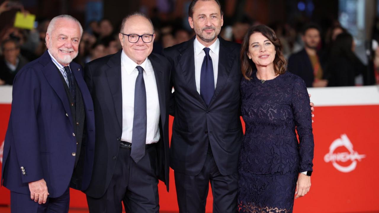 Il guaio dei De Laurentiis a Bari: il sindaco non ha firmato alcuna concessione dello stadio!