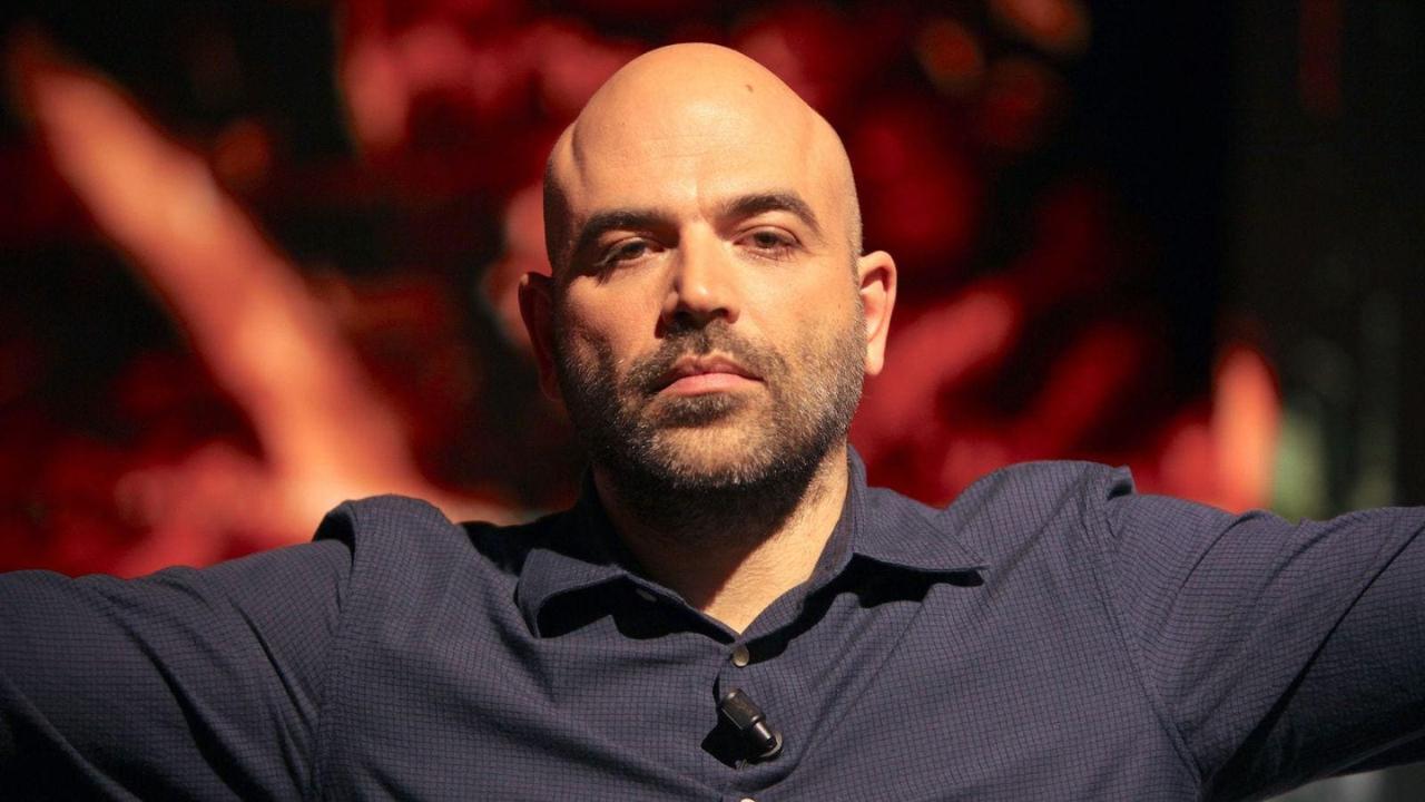 Roberto Saviano spara a zero sul calcio italiano: "E ci chiediamo come mai siamo fuori dai mondiali?"
