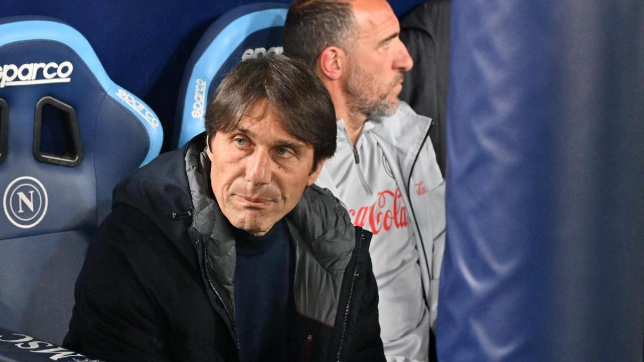Tuttosport - Conte-ADL, tra un paio settimane l'incontro: il patron si sta per&ograve; gi&agrave; attivando per un eventuale sostituto
