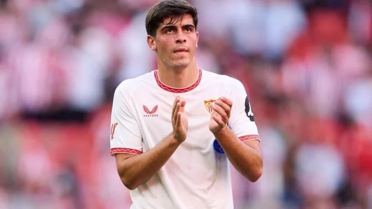 De Maggio: "Il Napoli vuole chiudere in settimana per Juanlu, stesso discorso per un altro obiettivo"