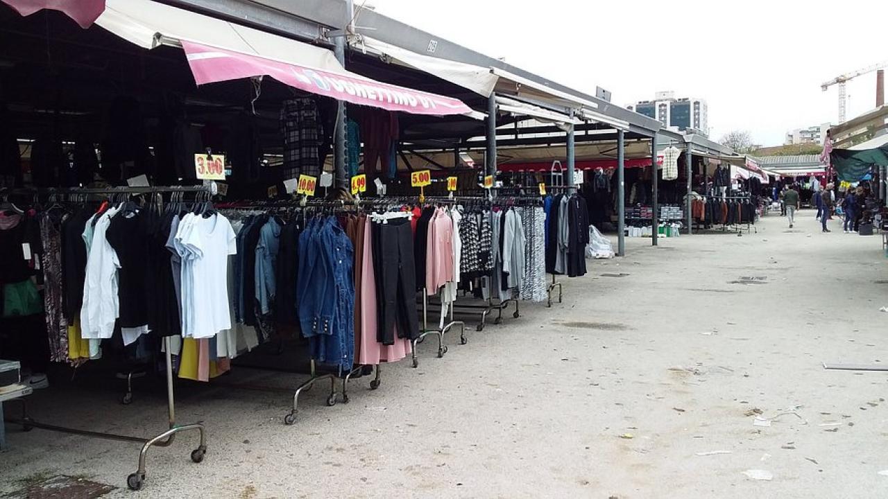 I lavoratori mercatali contro De Laurentiis: bloccato il nuovo stadio a Poggioreale!