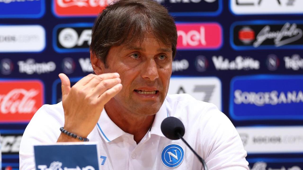 Conte: "Se abbiamo sofferto lo scorso anno, due anni fa eravamo morti: dobbiamo avere un ambiente compatto"