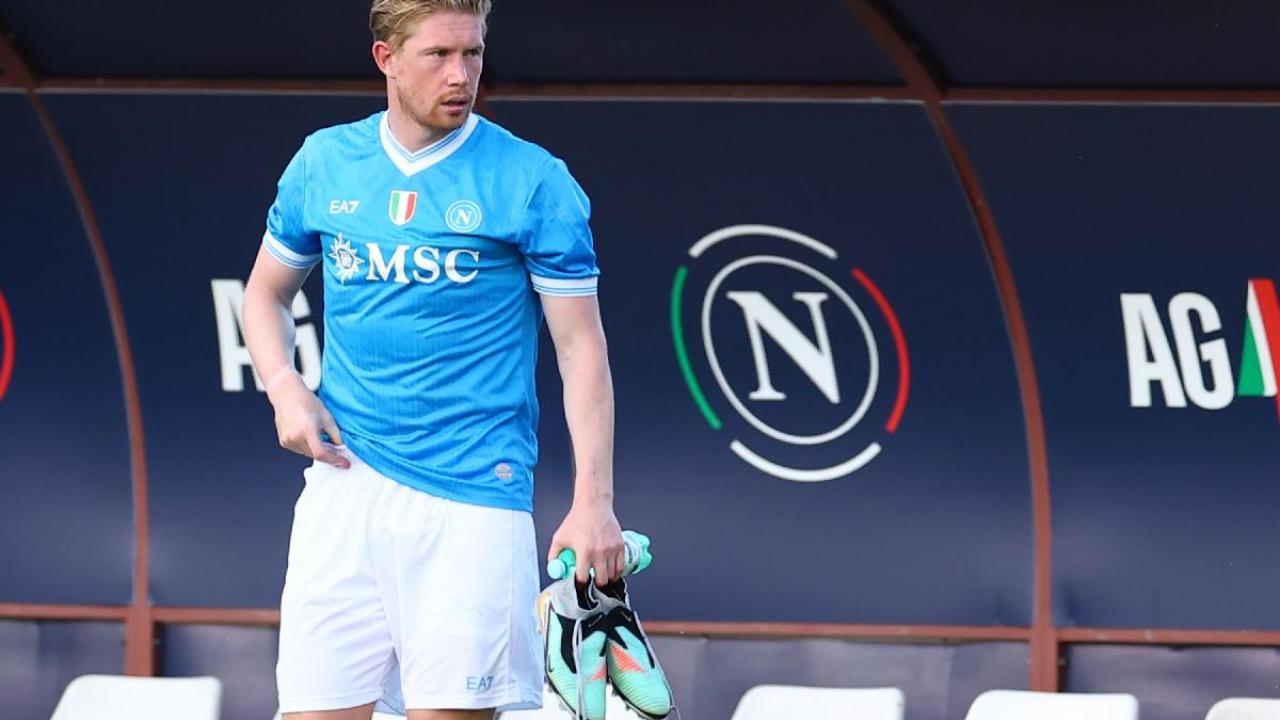 Alvino: "Se qualcuno critica De Bruyne bisogna chiamare tutti i 100 dal 112! Dovete chiamarli tutti, pure il manicomio"