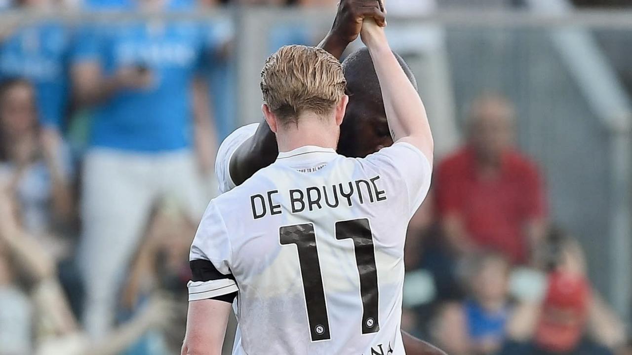 Esultanza De Bruyne-Lukaku: &egrave; gi&agrave; iconica | FOTO