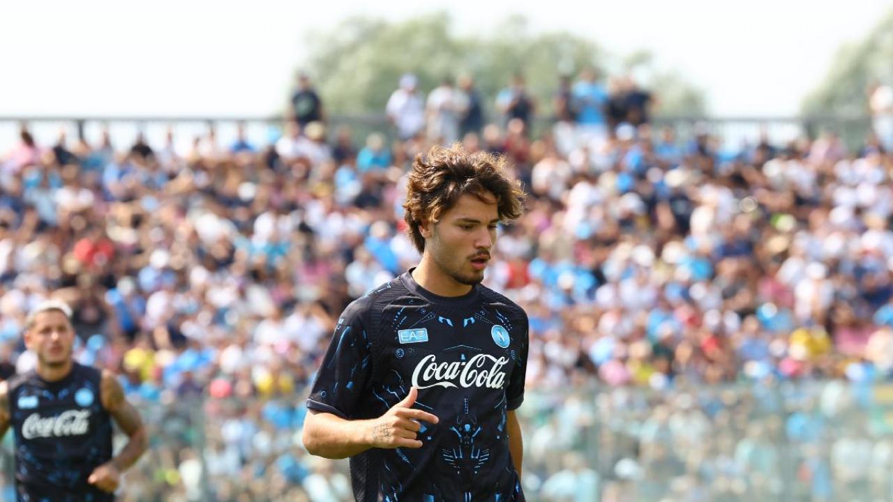 "Il ragazzino resta qui". Ecco come Conte fece capire a Manna e De Laurentiis di voler puntare su Vergara