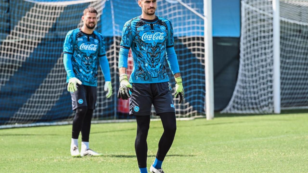 Meret: "Con Savic c'è un buonissimo rapporto, nello spogliatoio cerco di essere un punto di riferimento. Sugli obiettivi..."