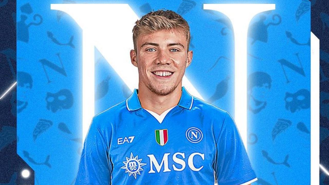 Alvino 'annuncia' Hojlund al Napoli: "Il suo arrivo &egrave; un messaggio chiaro&hellip;"