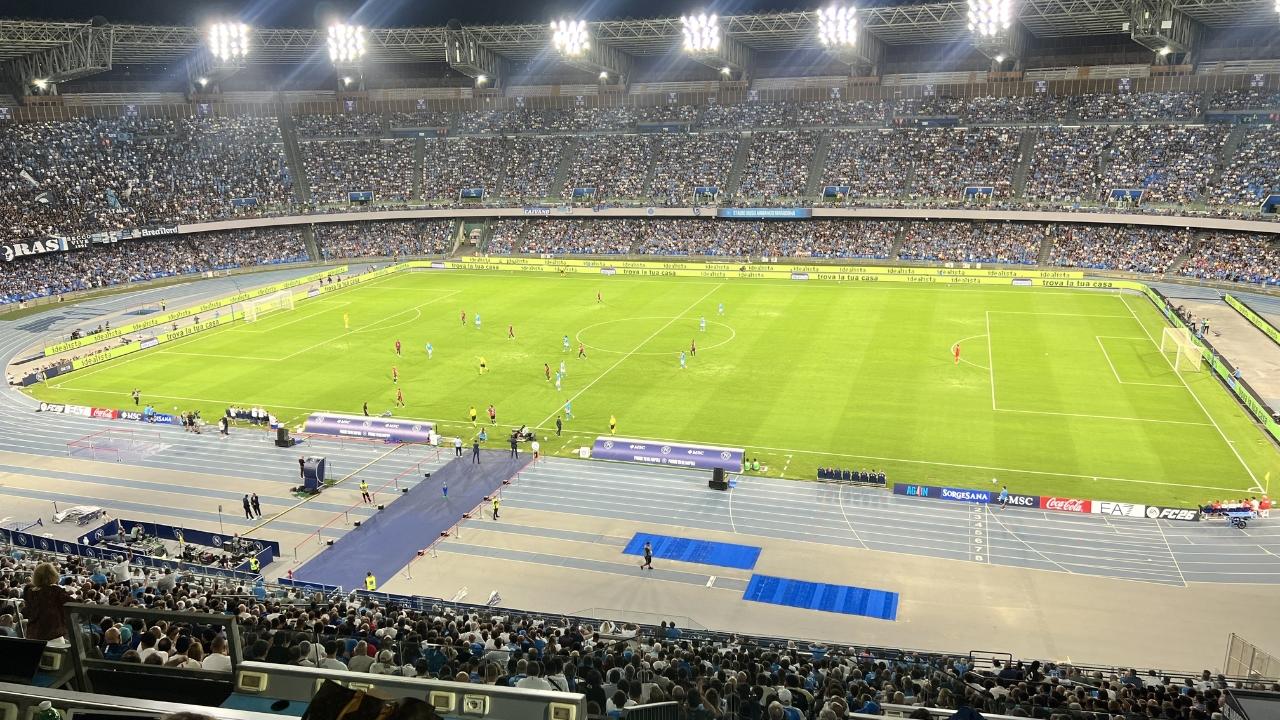 De Laurentiis cambia politica e abbassa i prezzi dei biglietti: stadio Maradona verso il sold-out
