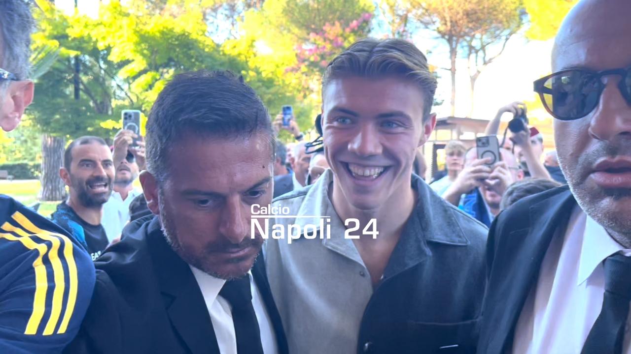 Hojlund ha avuto già modo di conoscere uno dei suoi nuovi compagni di squadra, ecco chi è