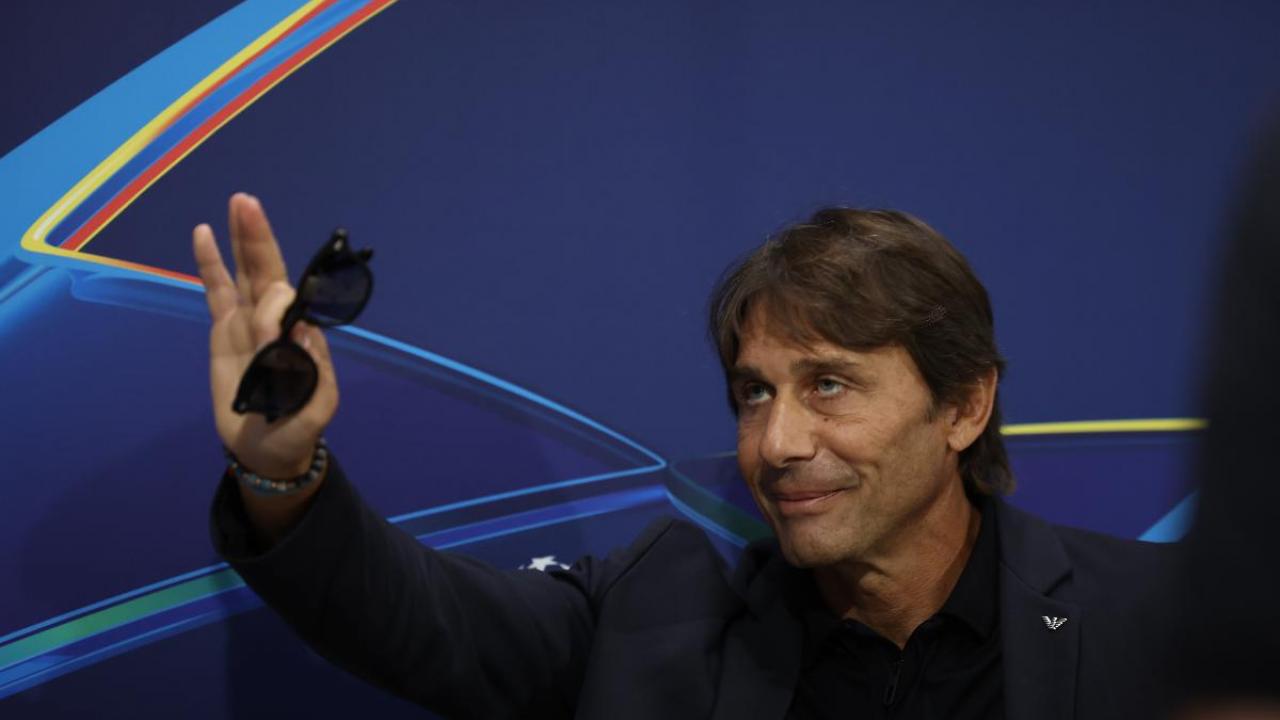 Conte resta a Napoli anche l'anno prossimo? CorSera: arriva un indizio!