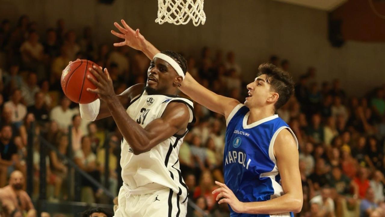 Napoli Basket, Caruso: "Sento la pressione, ma siamo pronti per l'esordio! Magro coach esigente, su Bologna e l'esperienza Milano..."