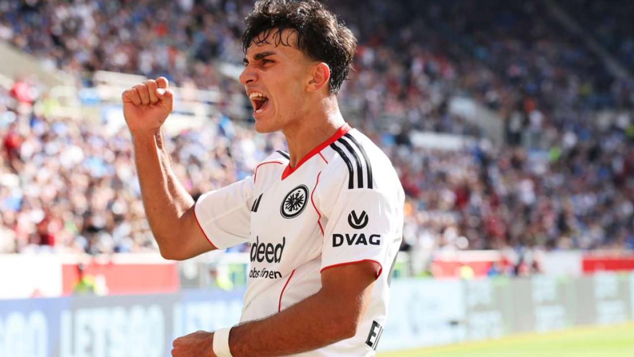 Duello Napoli-Milan per Uzun: il talento che fa impazzire l'Europa