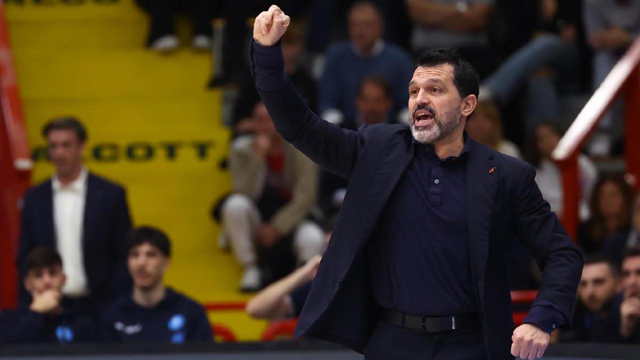 Napoli Basket, Magro: "Siamo arrabbiati, non disperati! C'&egrave; il rammarico di aver giocato una partita mediocre davanti ad un palazzetto sold-out"