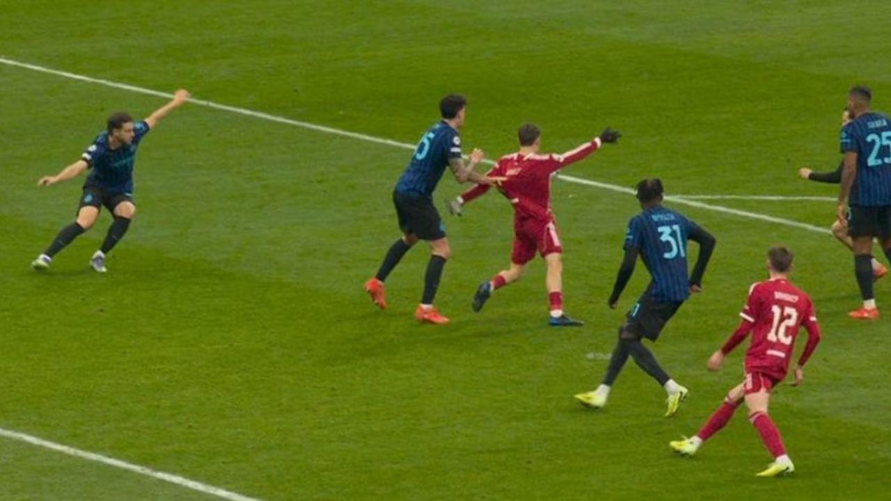 Champions League, furia Inter per il rigore dato al Liverpool! Zielinski duro: "A breve saranno tutti penalty..."