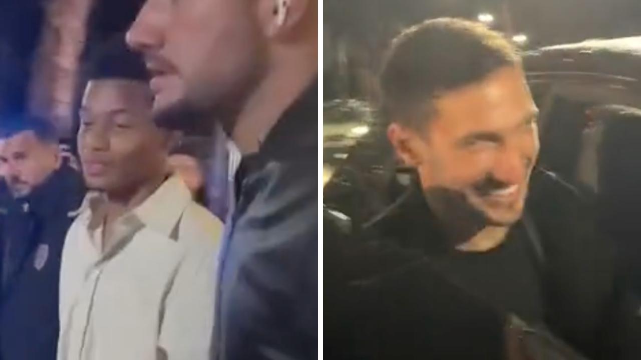 Bagno di folla per il Napoli alla cena di Natale! Tifosi scatenati fuori al ristorante | VIDEO