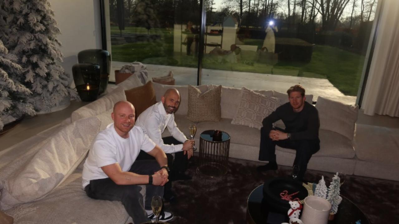 Natale in Belgio per Kevin De Bruyne! Guardate come ha passato le feste la superstar azzurra | FOTO