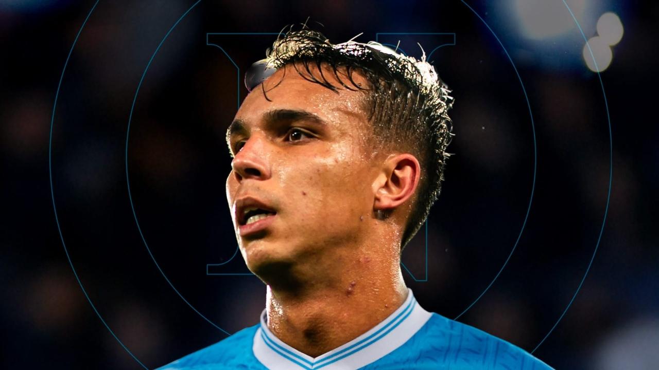 Giovane nuovo attaccante del Napoli: affare a titolo definitivo col Verona, il comunicato | FOTO