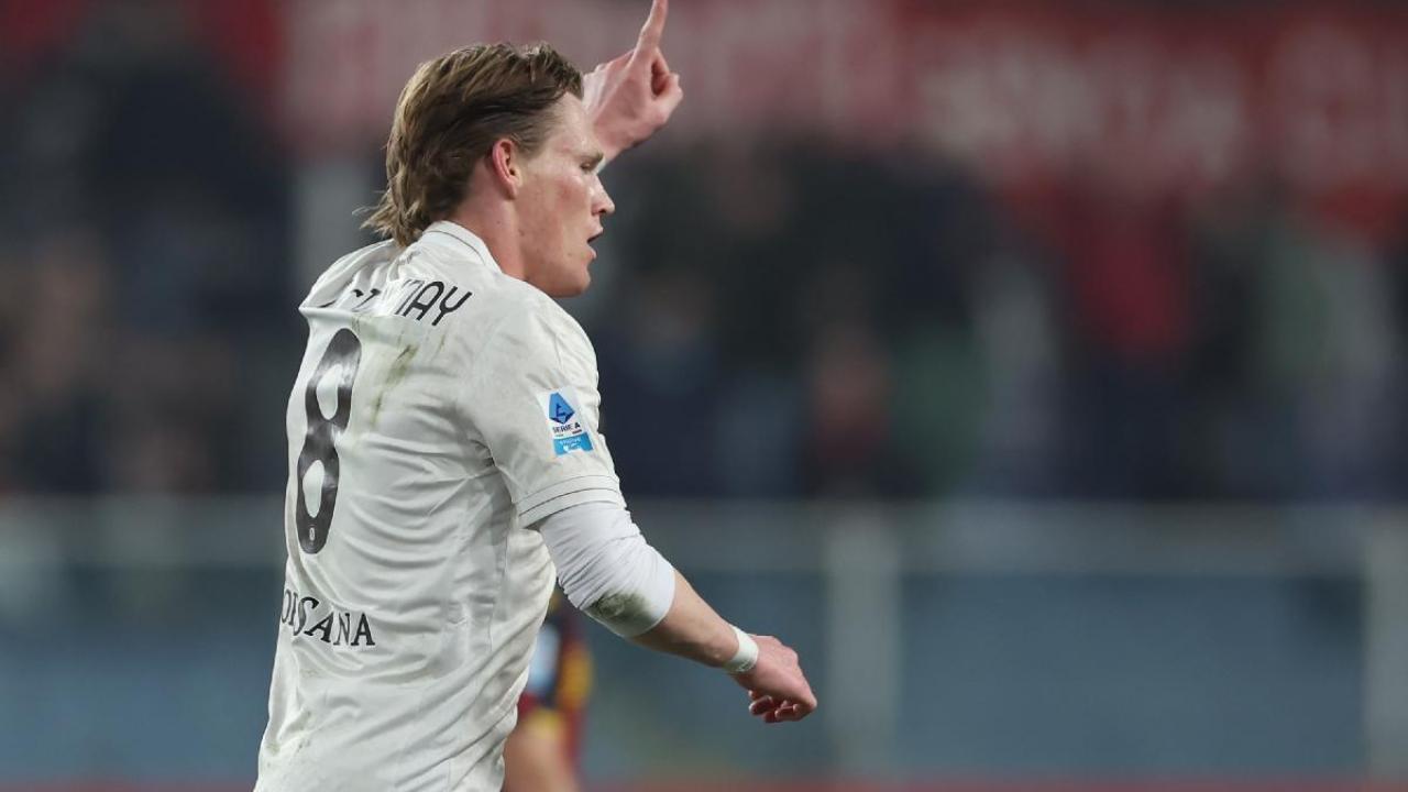 McTominay, Kiss Kiss Napoli conferma: "Conte ha scelto di mandarlo in tribuna stasera con il Como"