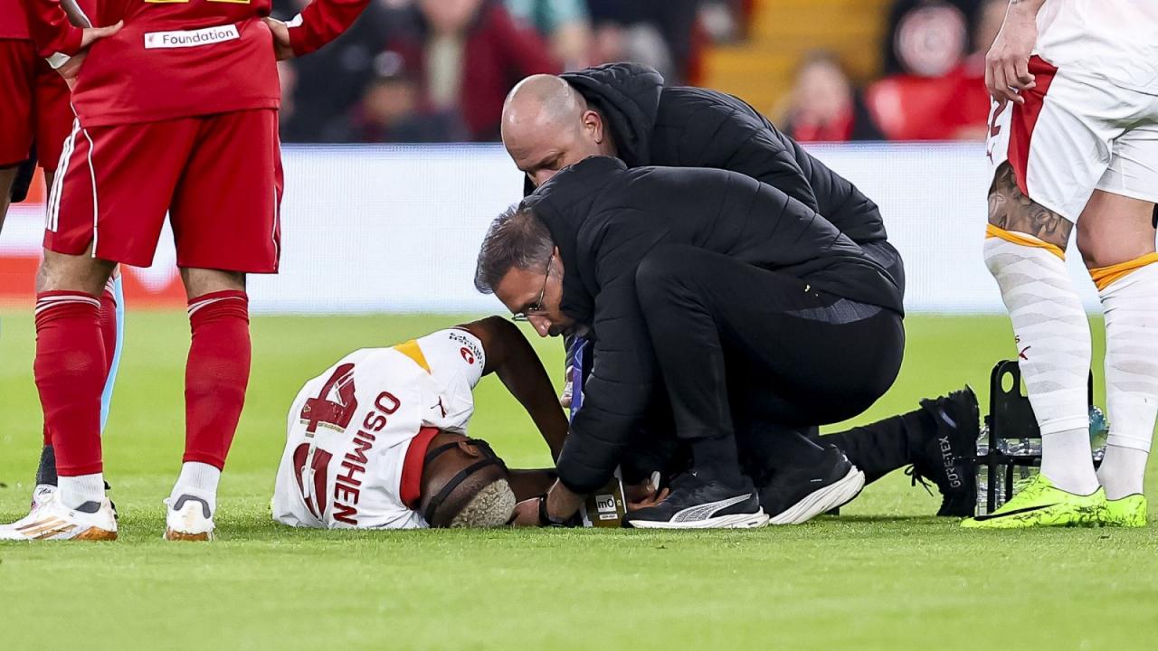 Osimhen si fa male con il Galatasaray, i turchi perdono l'attaccante ex Napoli