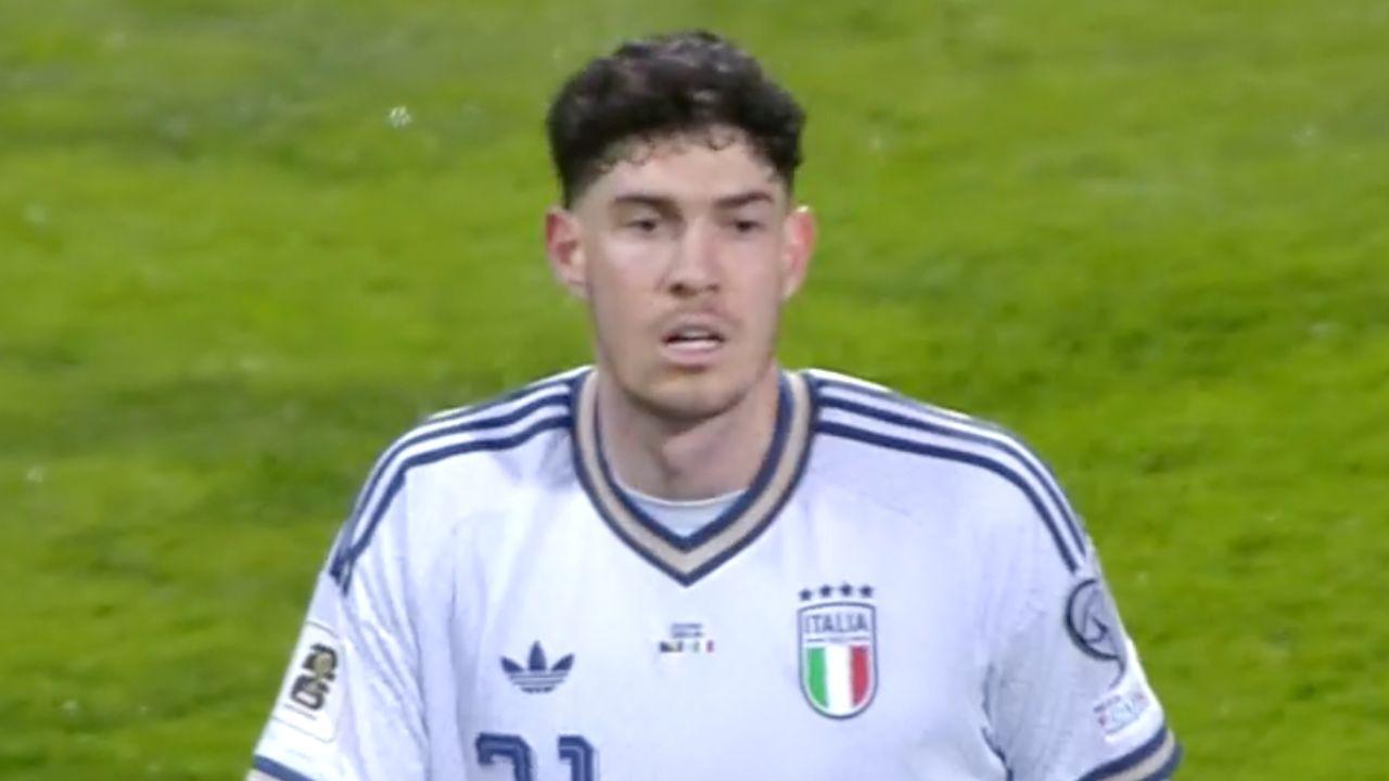 Bosnia-Italia 0-1 a fine primo tempo, espulso Bastoni! Lascia gli azzurri in inferiorit&agrave; numerica