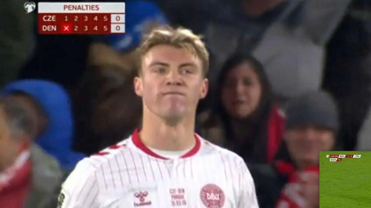 Hojlund sbaglia il rigore! Cechia-Danimarca 5-3, i danesi non andranno al Mondiale