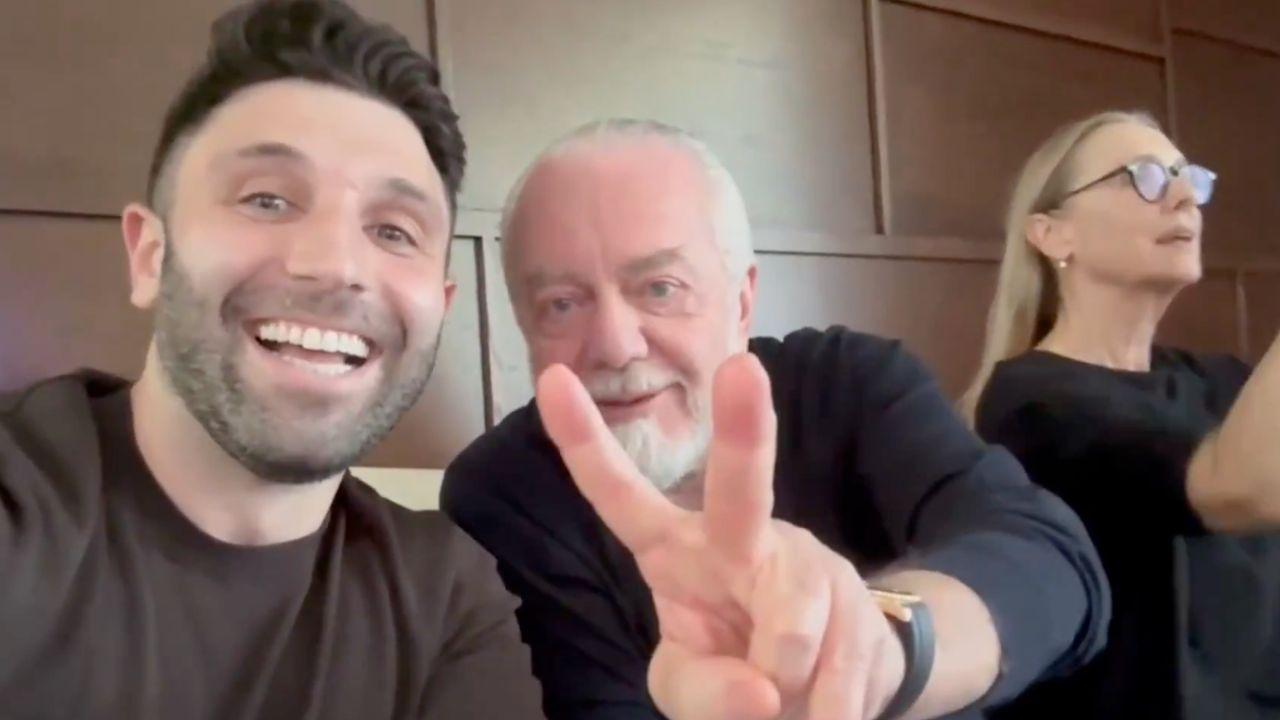 "Vittoria!". La reazione di De Laurentiis da Los Angeles dopo Napoli-Milan | VIDEO