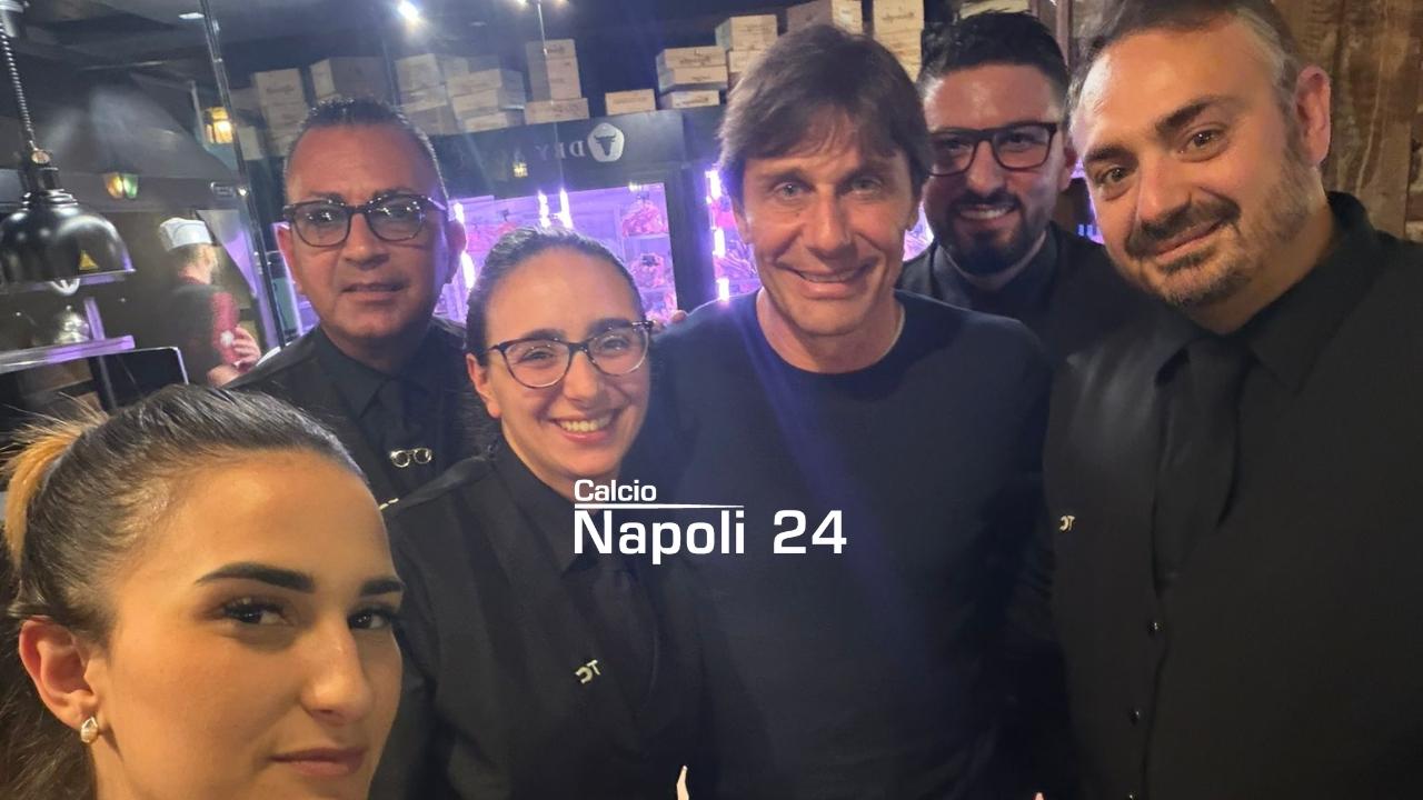 Conte a cena da Tavernetta Colauri: il mister &egrave; tornato in uno dei suoi ristoranti preferiti di Napoli | FOTO CN24