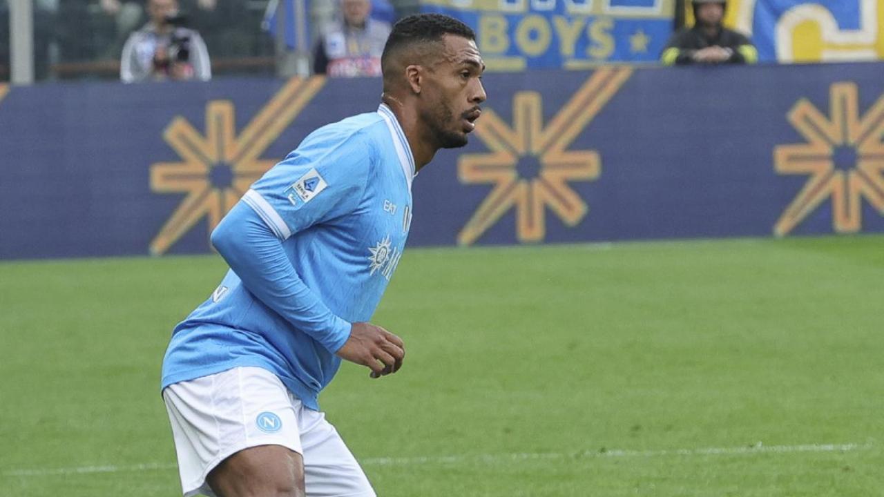 Juan Jesus va via? Si apre uno spazio nella difesa del Napoli per due giovani, i nomi