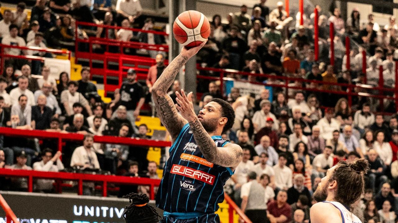 Guerri Napoli in trasferta a Milano contro l'EA7, Cavaliere: "Ci siamo concentrati su ogni aspetto, giocheremo la miglior partita possibile"