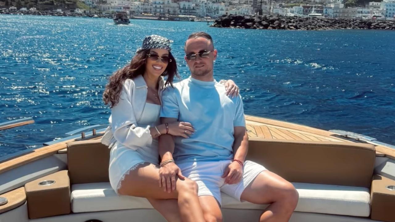 Lobotka, giorno di riposo trascorso in barca con la sua Simona Leskovska: ecco dove | FOTO