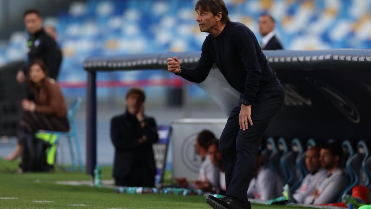 CdM, Zambardino attacca l'ambiente Napoli: la guardia pretoriana di Conte si dedica al troncare e sopire! L'idea del silenzio &egrave; grottesca