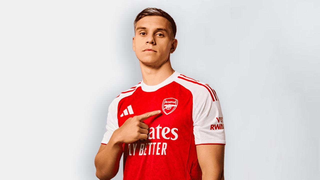 Calciomercato Napoli, la smentita di Schira: "Nessuna trattativa con l'Arsenal per Trossard, il motivo"