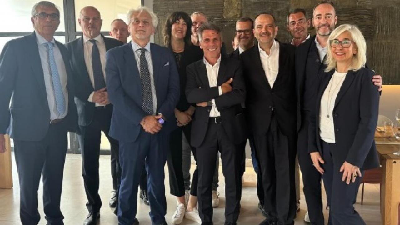 Zola premiato con la Stella d'Oro al Merito Sportivo: "Profondamente onorato"