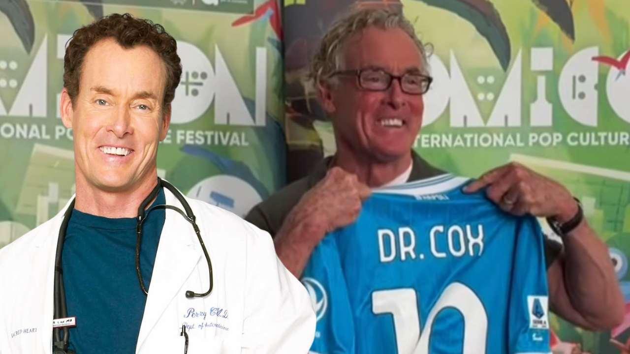 John C. McGinley al Comicon di Napoli! Maglia in regalo per l'attore di Scrubs  | VIDEO
