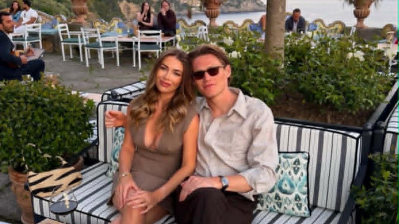 Scott McTominay si gode un giorno di relax con la sua fidanzata | FOTO
