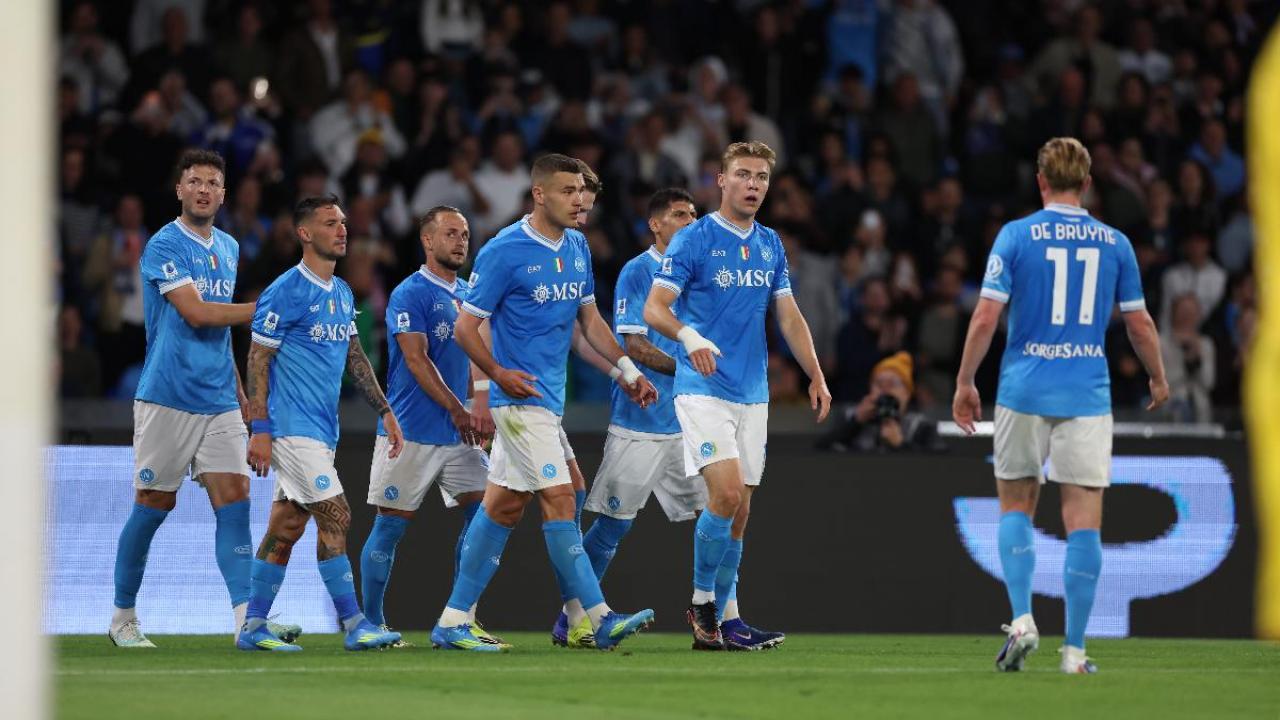 Conte-Napoli, i senatori dello spogliatoio prendono posizione sul suo futuro: cosa hanno detto al club