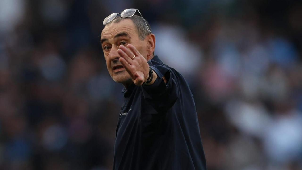 Caos Derby Roma-Lazio: protesta Sarri, non andr&agrave; in panchina