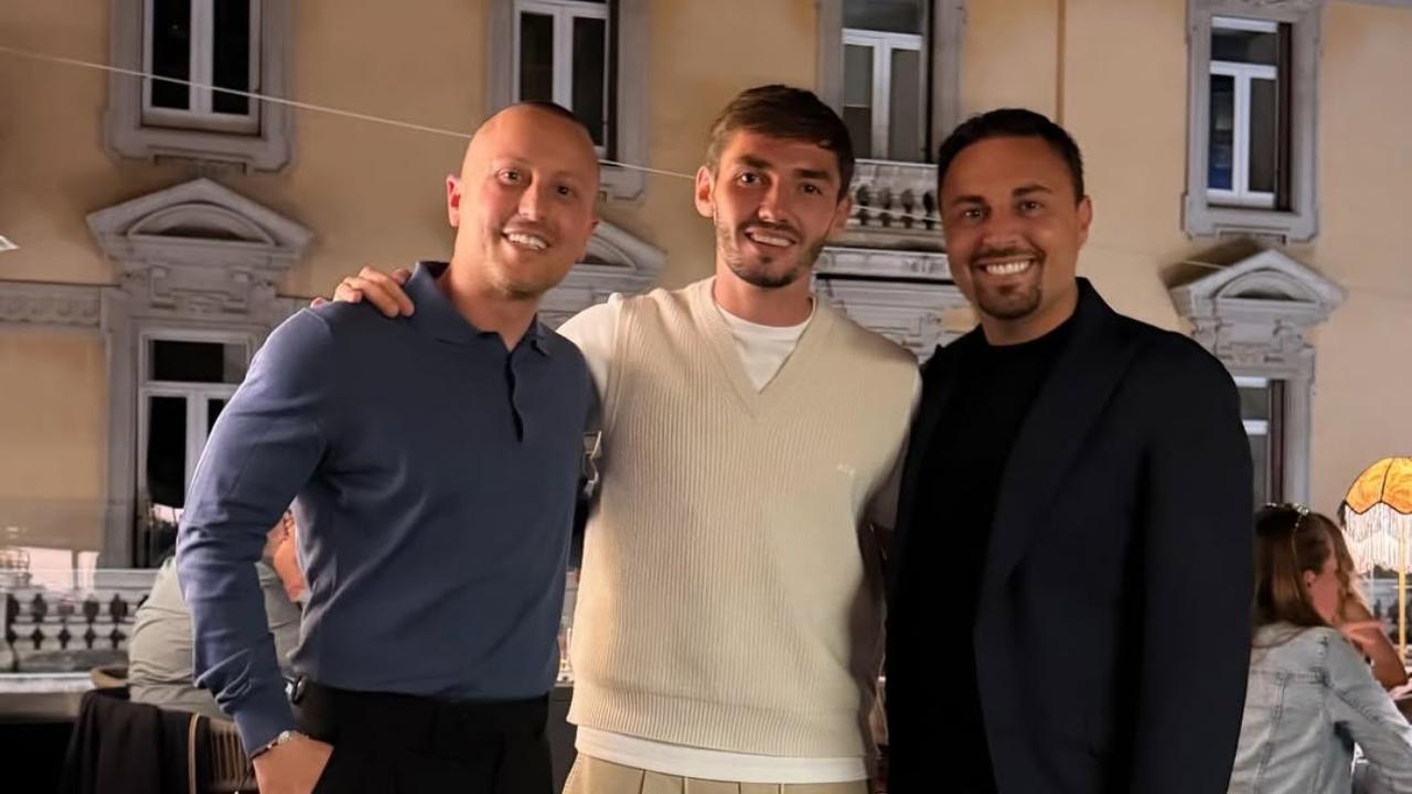 Gilmour a cena da Urubamba: una delle ultime cene a Napoli prima di ferie e Mondiali | FOTO